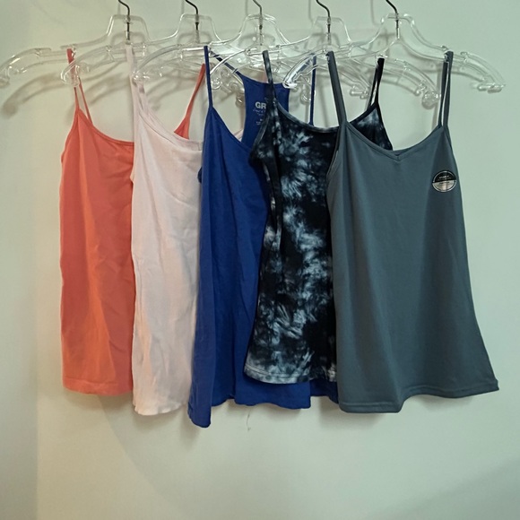 5 layering tank tops - Picture 1 of 9